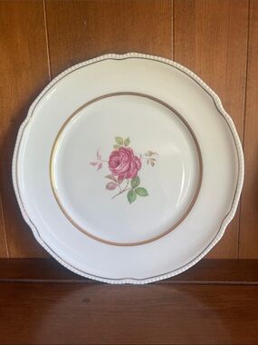 A Castleton China "Dolly Madison" dessert plate with a rose motif